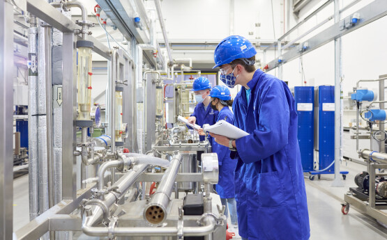 chemical engineering students in a lab